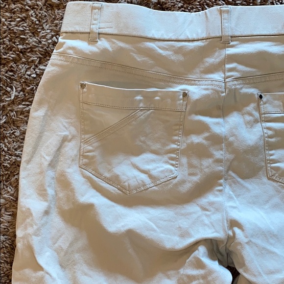 Briggs petite Bermuda shorts - Picture 9 of 11